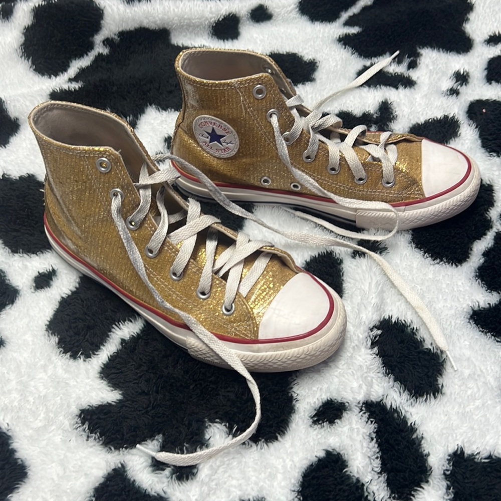 Sparkly gold converse
